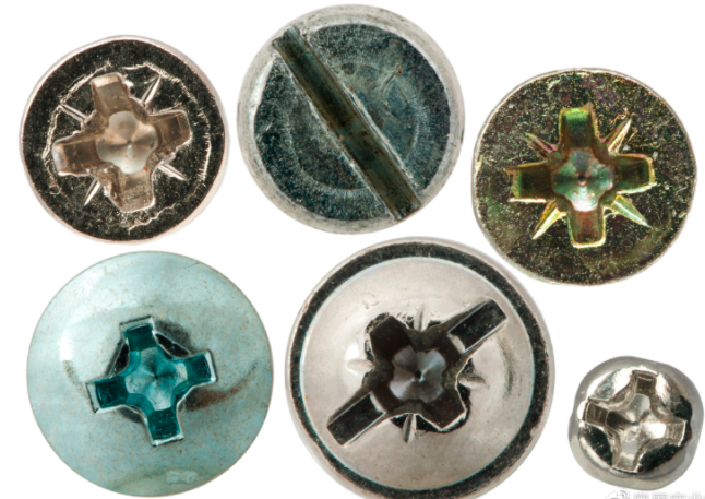 不銹鋼緊固件會出現鎖死的問題，這是什么原因呢？